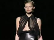 Oops - Fashion Tv - Desfile de Lingerie